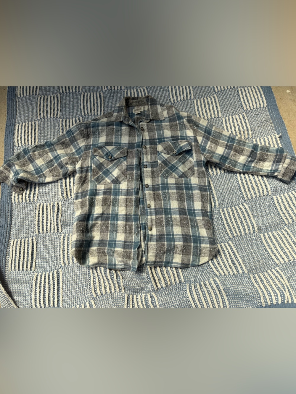 debut Blue and Gray Plaid Casual Button-Down Shirt
